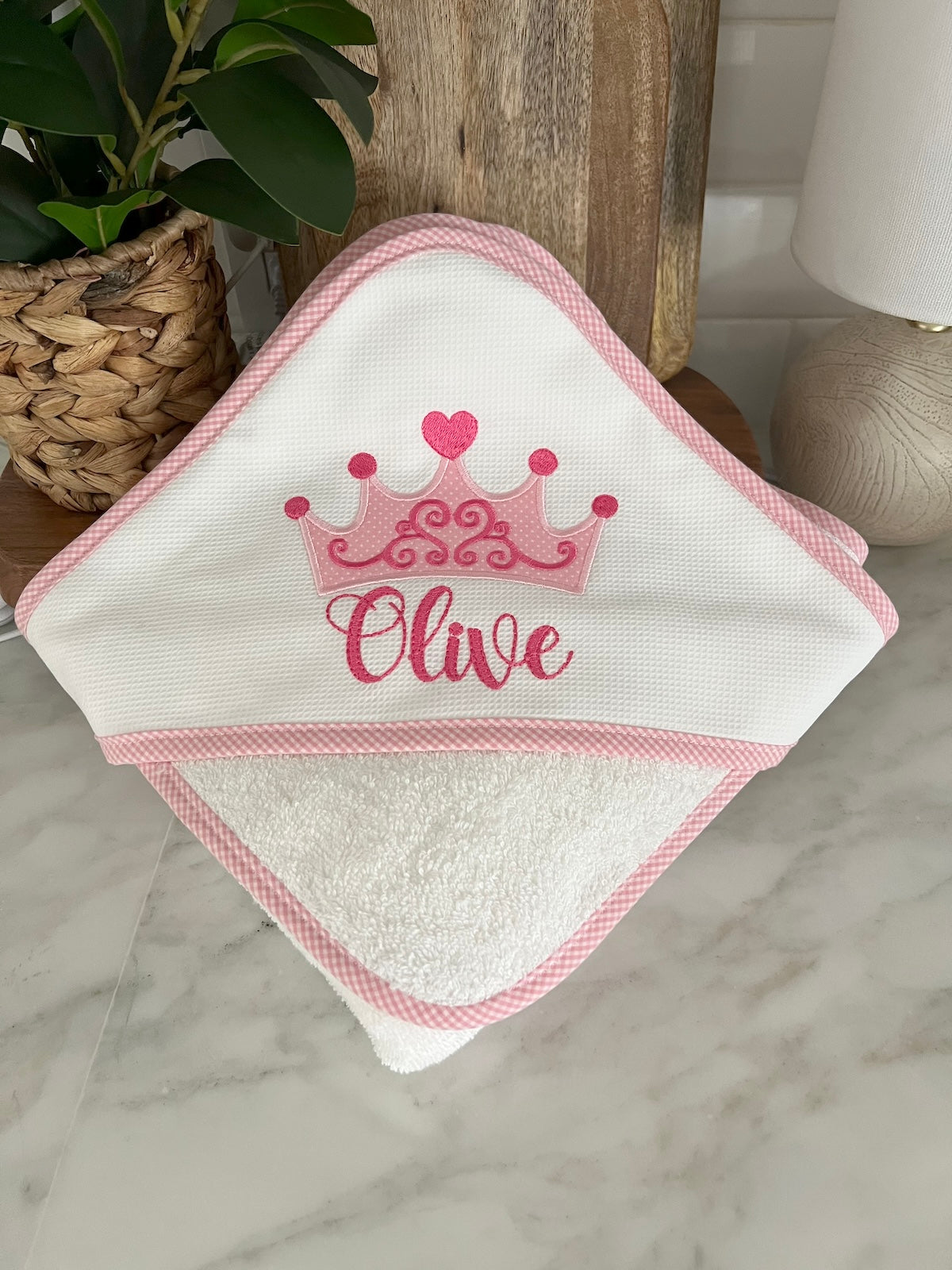 Hooded Towel and Wash Cloth Set:  Crown